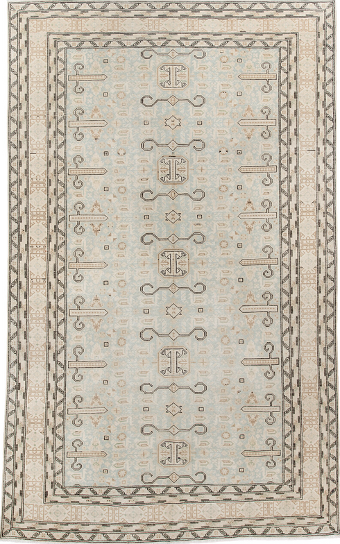 Antique Area Rug (5' x 8')